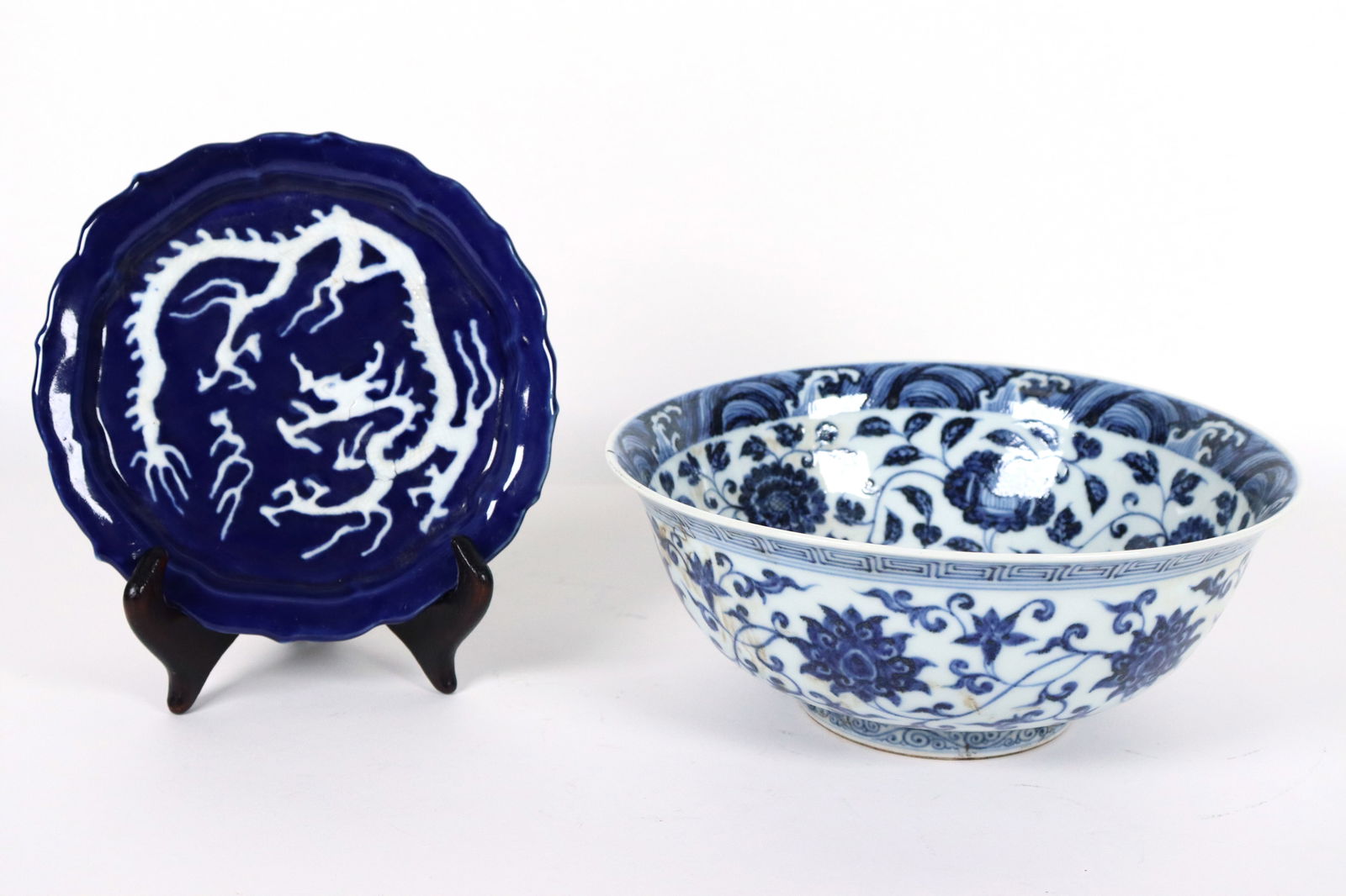 2 pcs Chinese fine items (1 of 7)