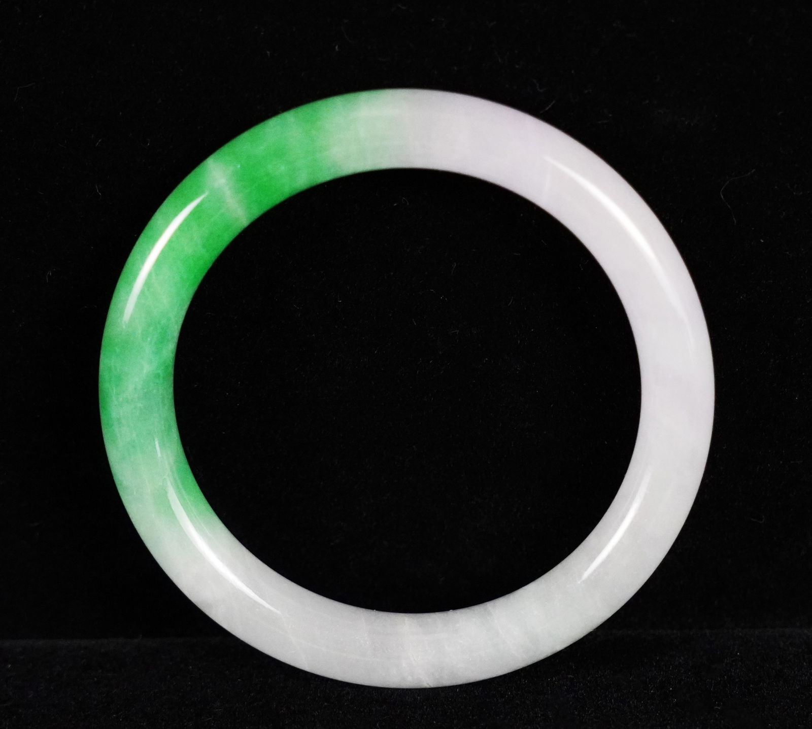 Chinese fine jadeite bangle (1 of 5)