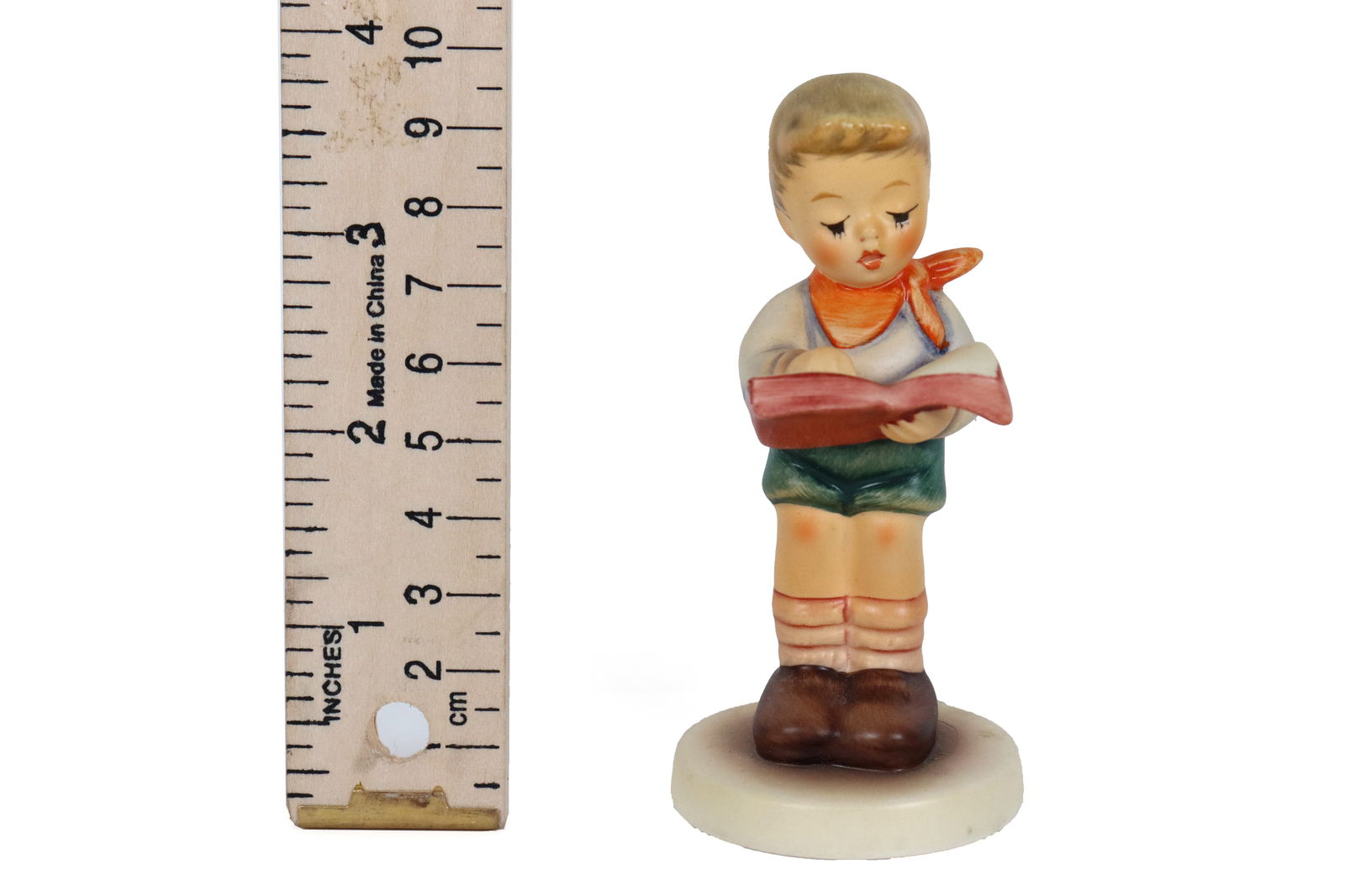 Vintage Goebel Hummel figure: Vintage Goebel Hummel fine figurine.