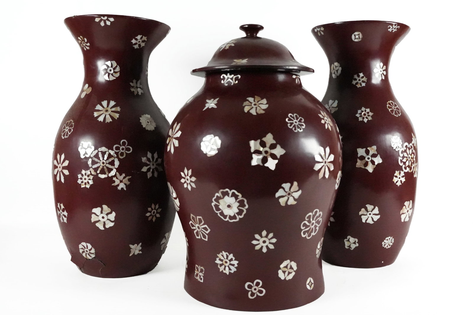 3 pcs Chinese wooden vase: 3 pcs Chinese wooden vase, some has damamges. Condition selling it as is. H: 17" x W: 8.5."