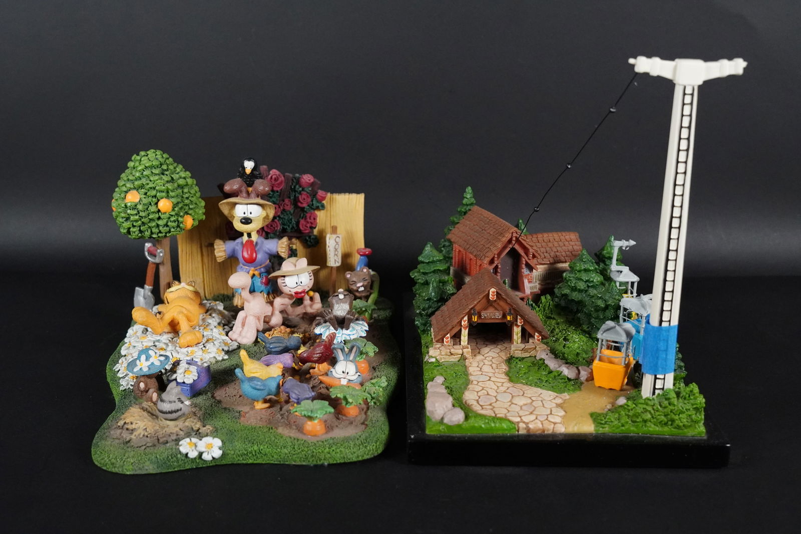 2 pcs Garfield figure (1 of 6)