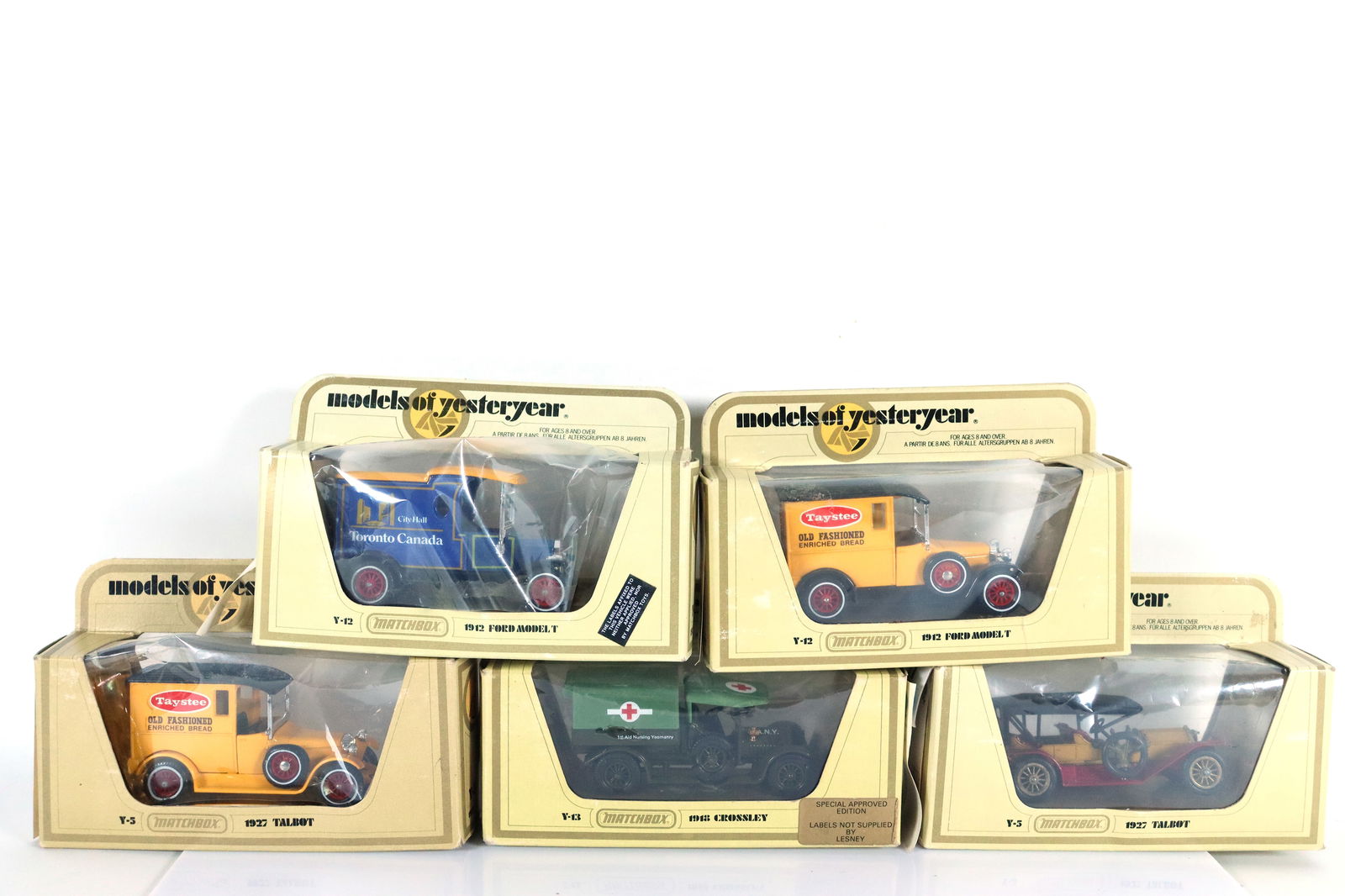 5 pcs vintage car figure (1 of 6)