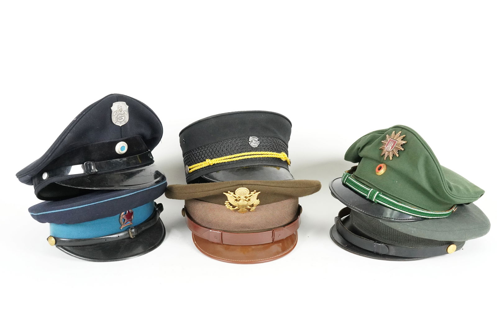 Lots of fine caps: Lots of vintage fine caps.