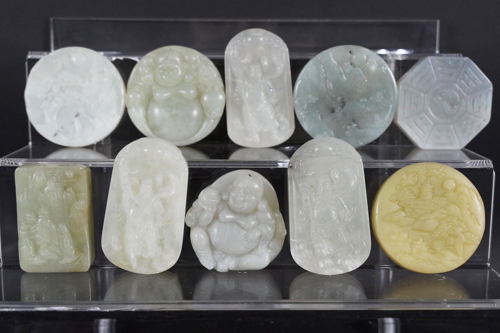 Lots Chinese jade plaques (1 of 7)