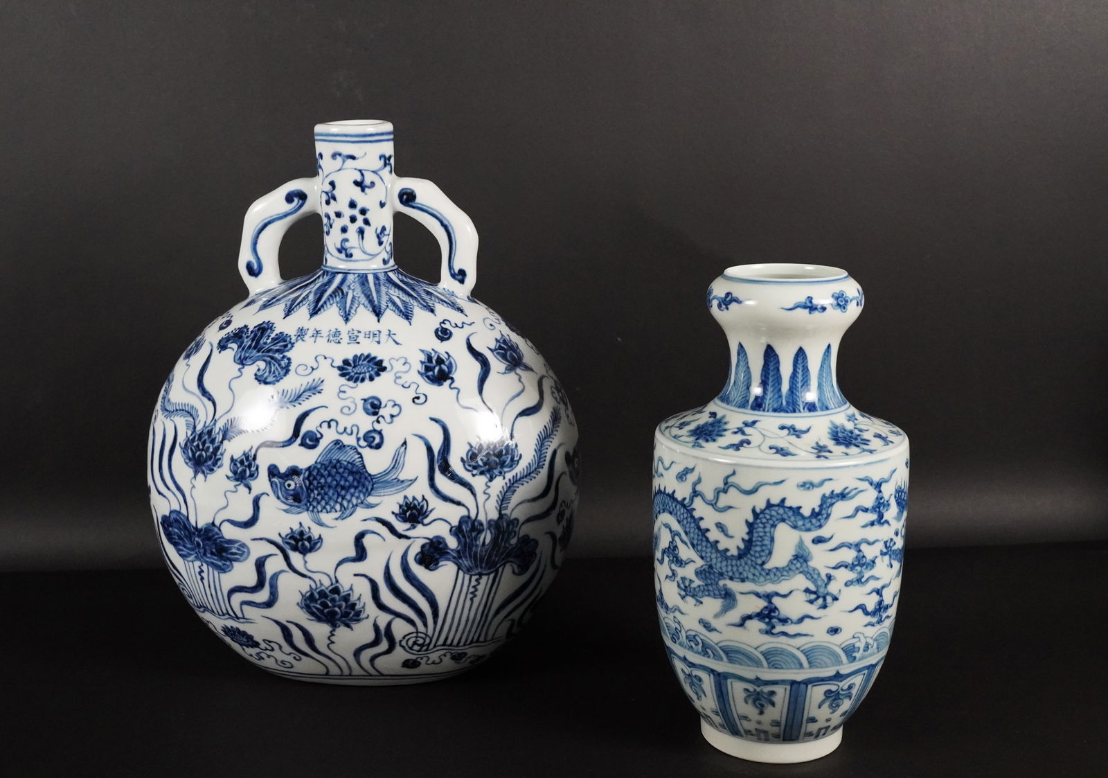 2 Chinese fine b/w vase (1 of 7)