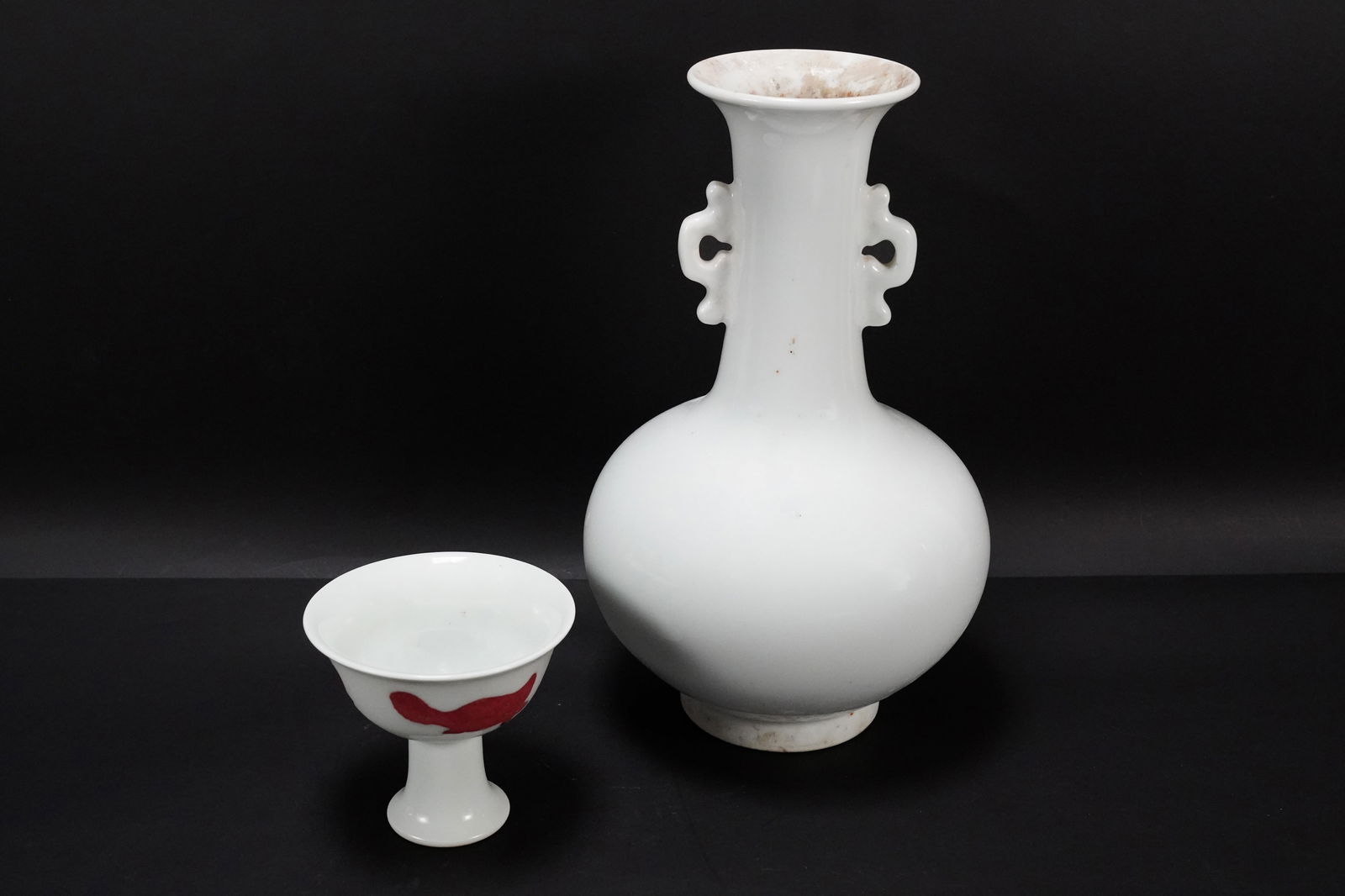 2 Chinese fine porcelain items (1 of 7)