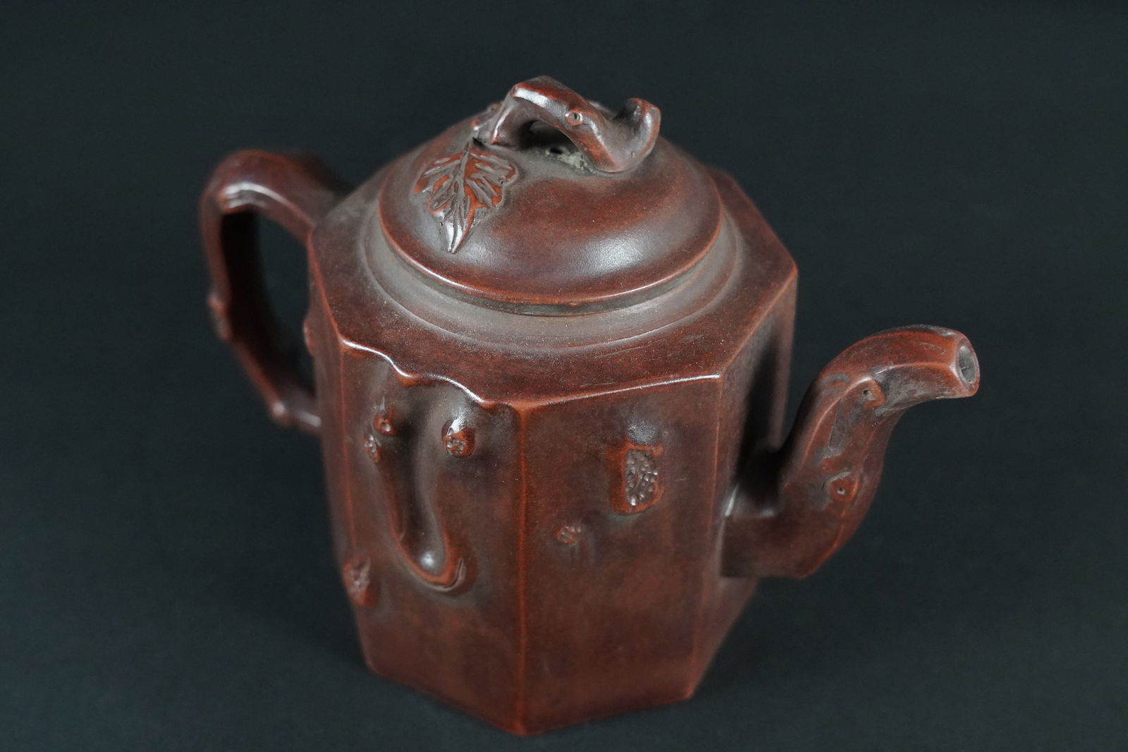 Chinese fine clay teapot (1 of 7)