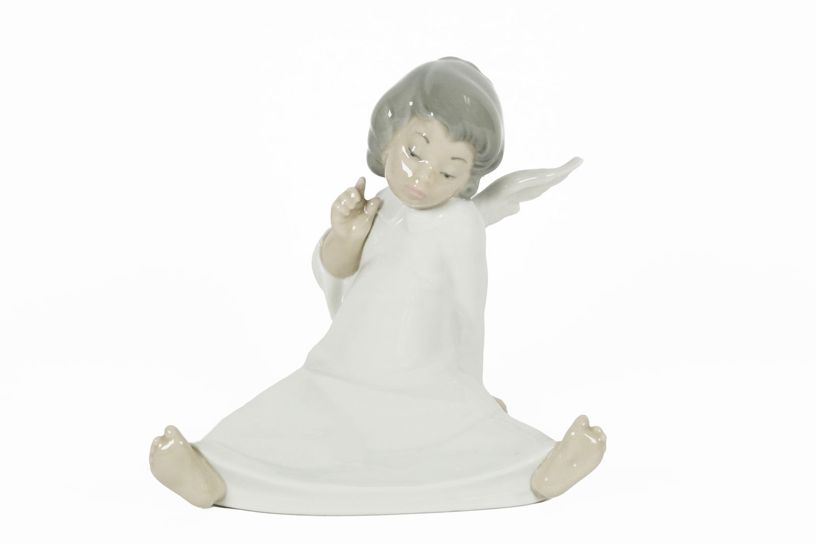 Lladro angel figurine (1 of 7)