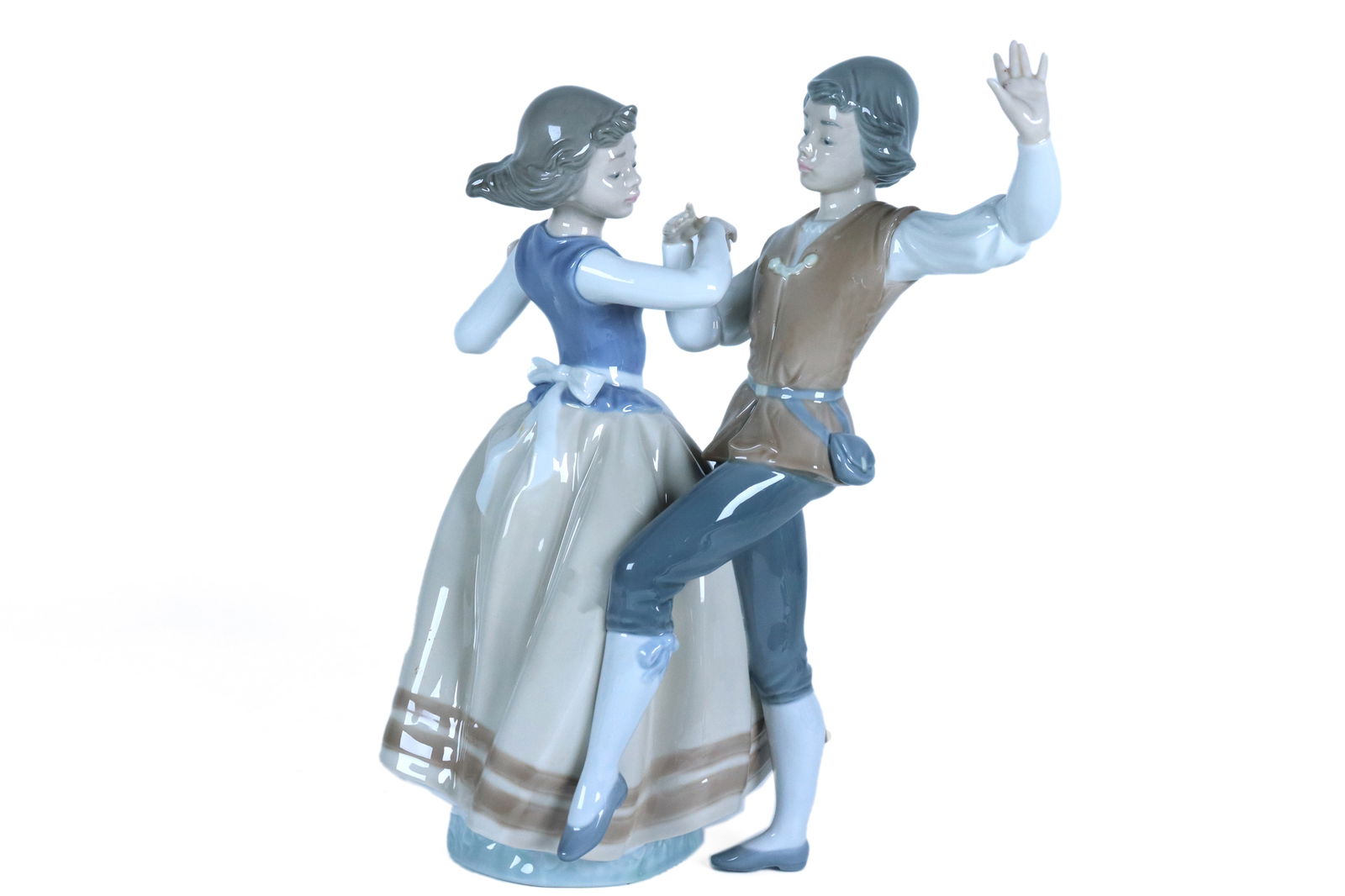 2 Lladro fine dancer (1 of 7)