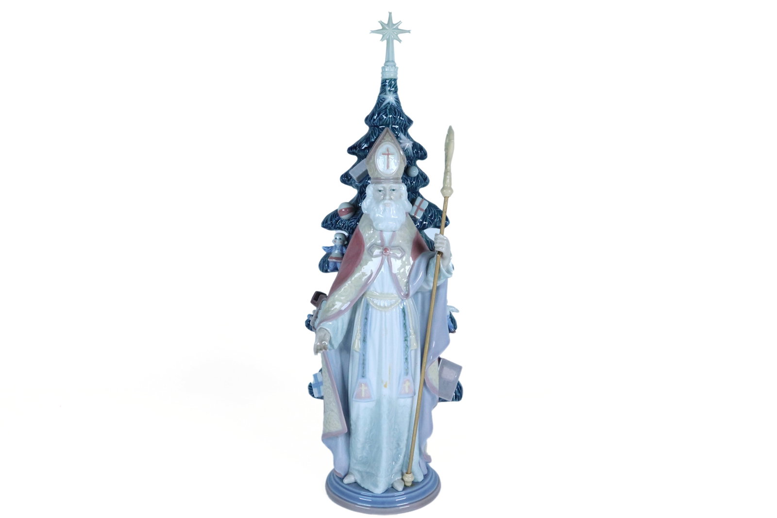 Lladro tall figurine: Lladro tall fine figurine. H: 16" x W: 4.75."