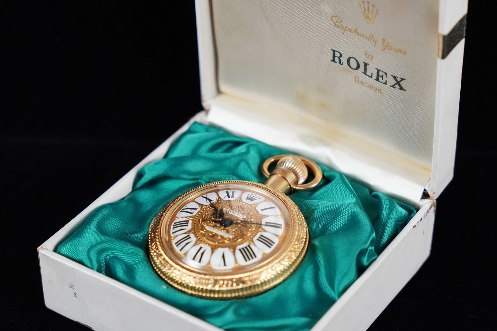 A Rolex perfume bottle (1 of 7)