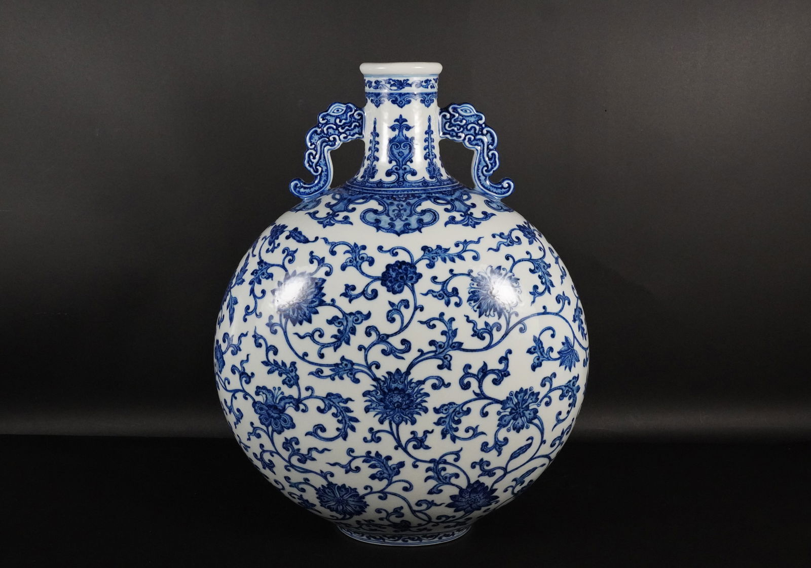 Chinese important b/w flask (1 of 8)