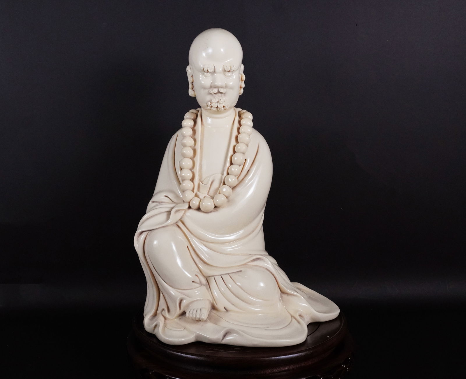 Chinese fine white deity (1 of 10)