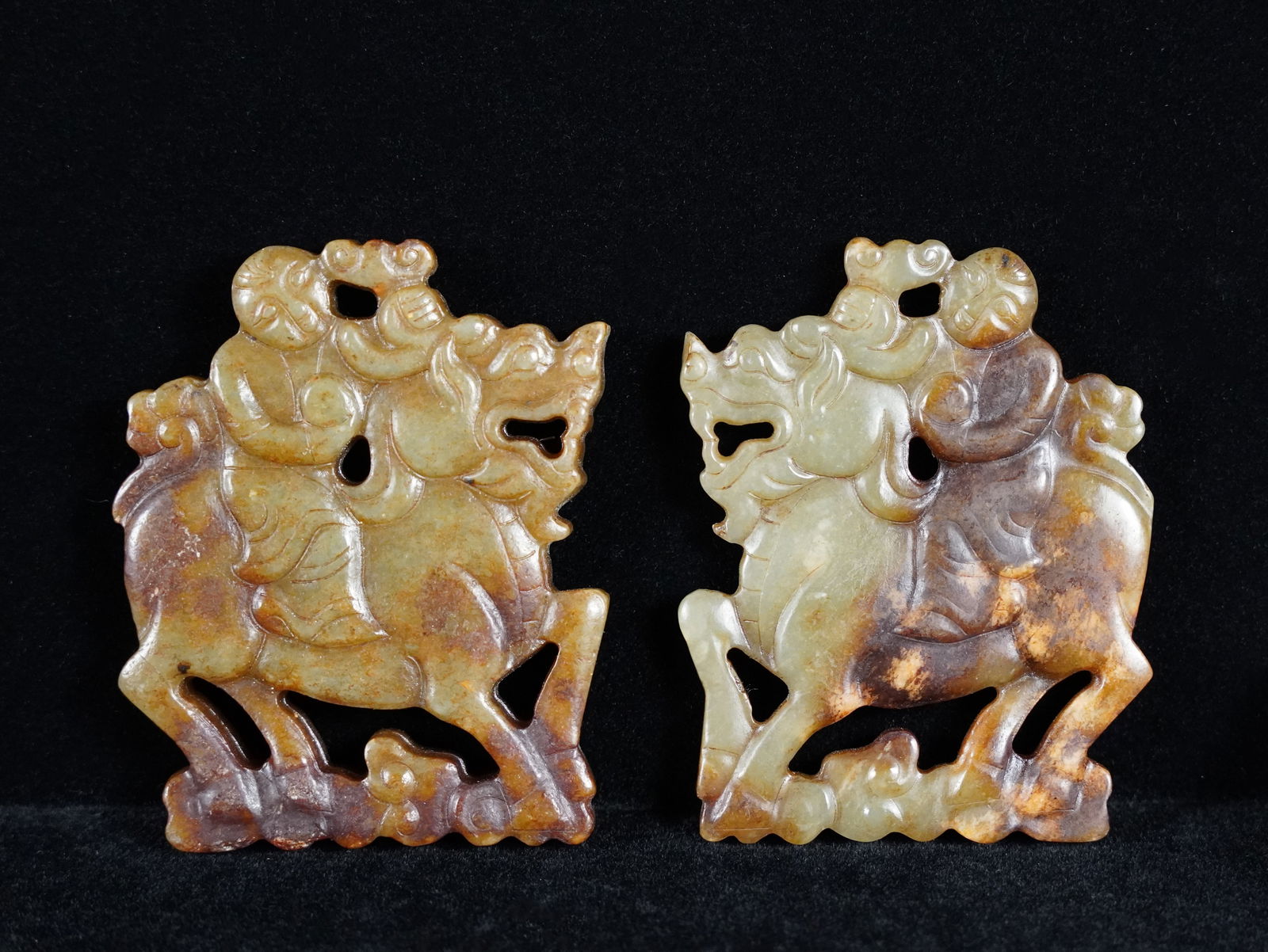 2 Chinese jade figure (1 of 7)
