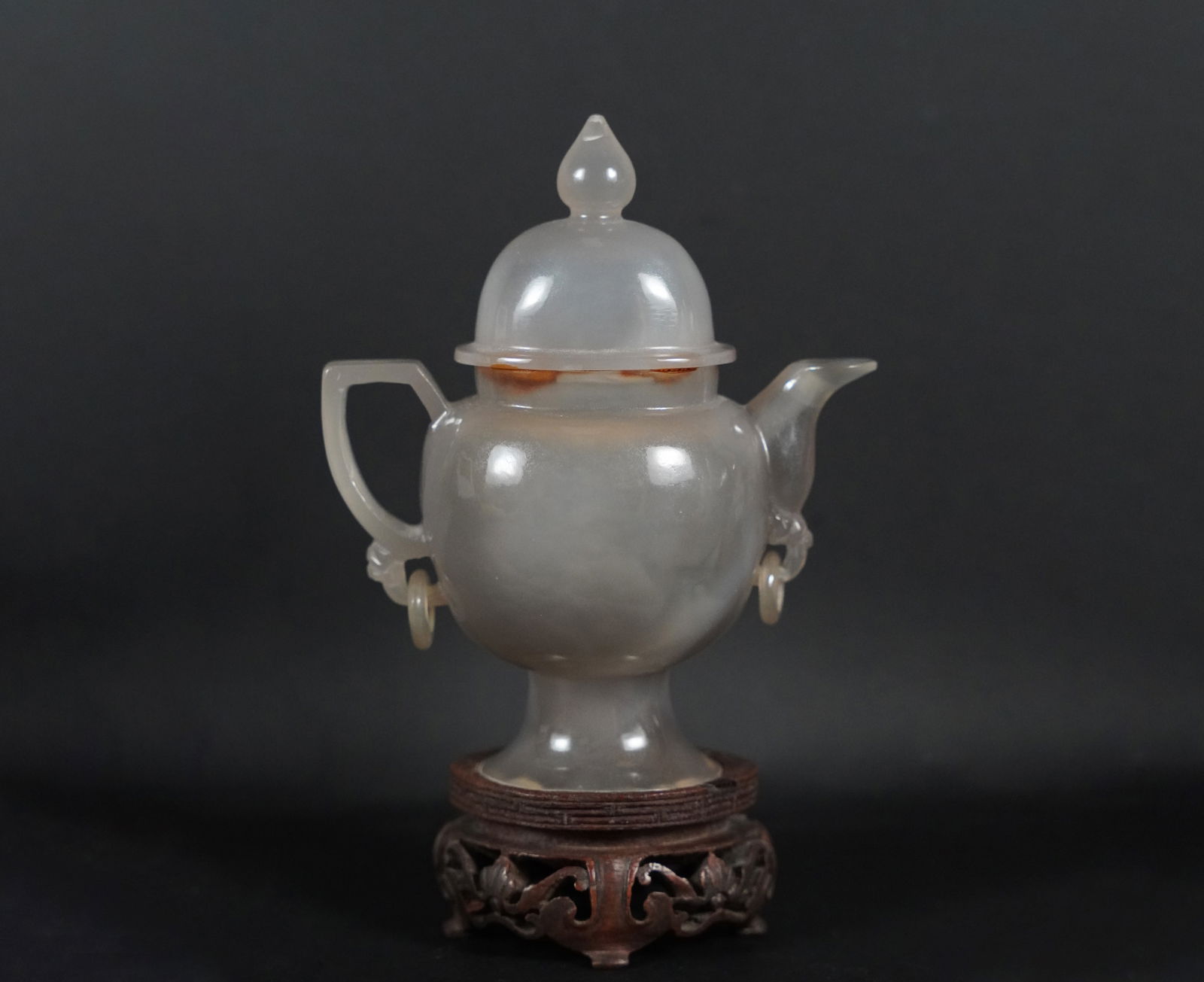 Chinese agate lidded pot (1 of 7)