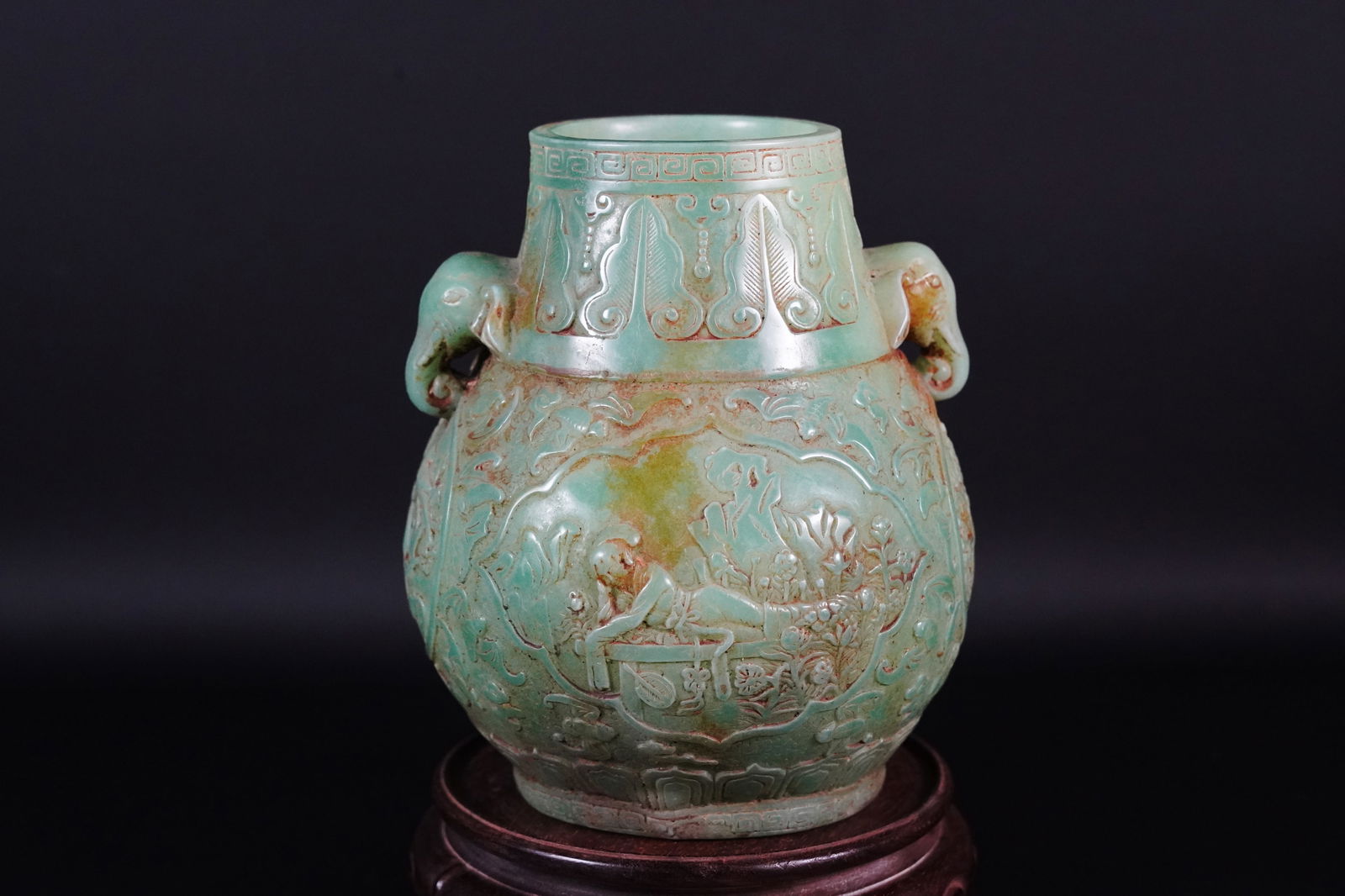 Chinese jade like vessel (1 of 7)