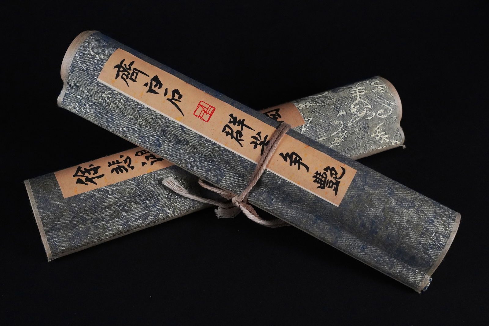 2 Chinese fine scrolls (1 of 9)