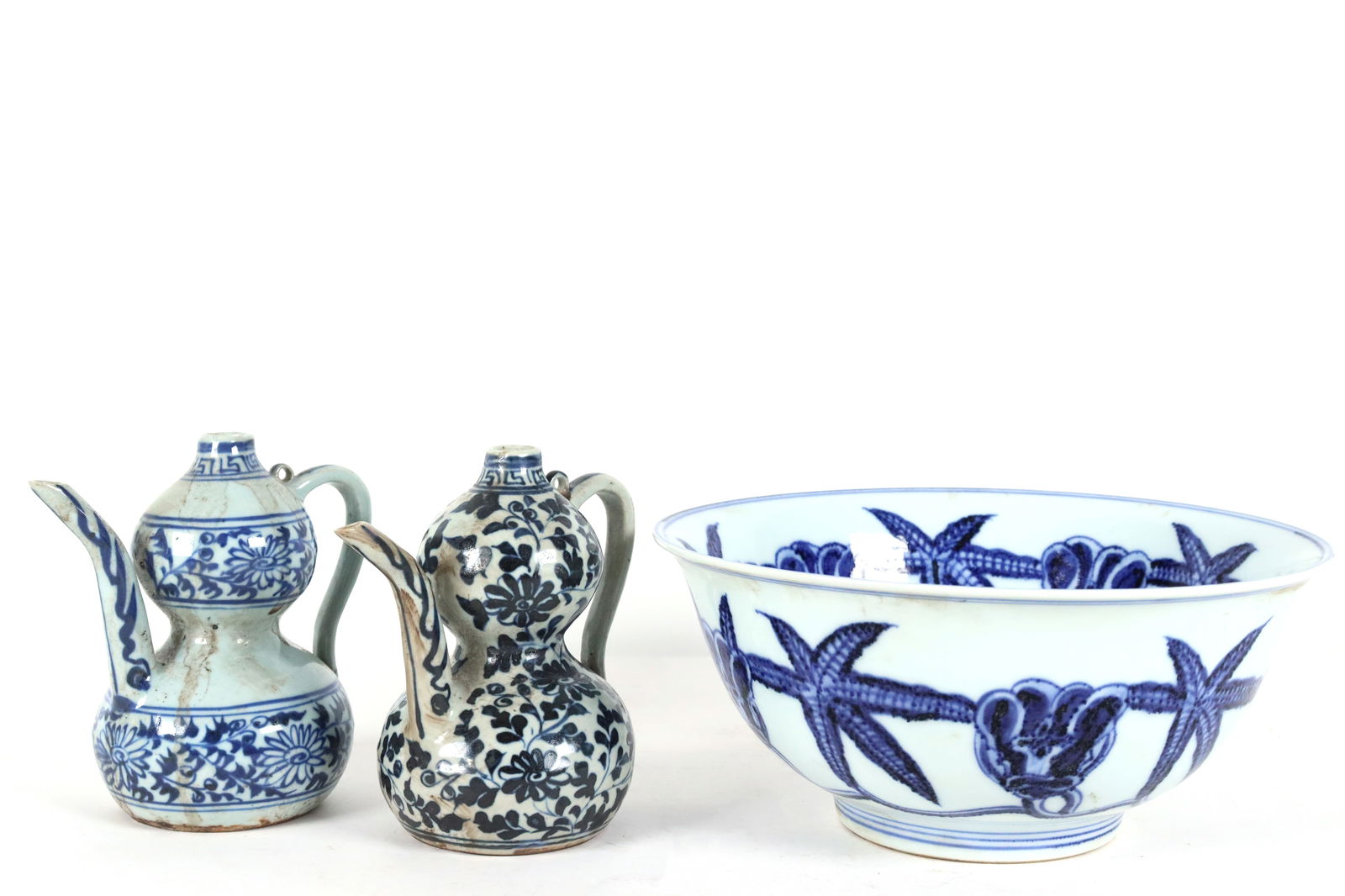 3 Chinese b/w items (1 of 7)