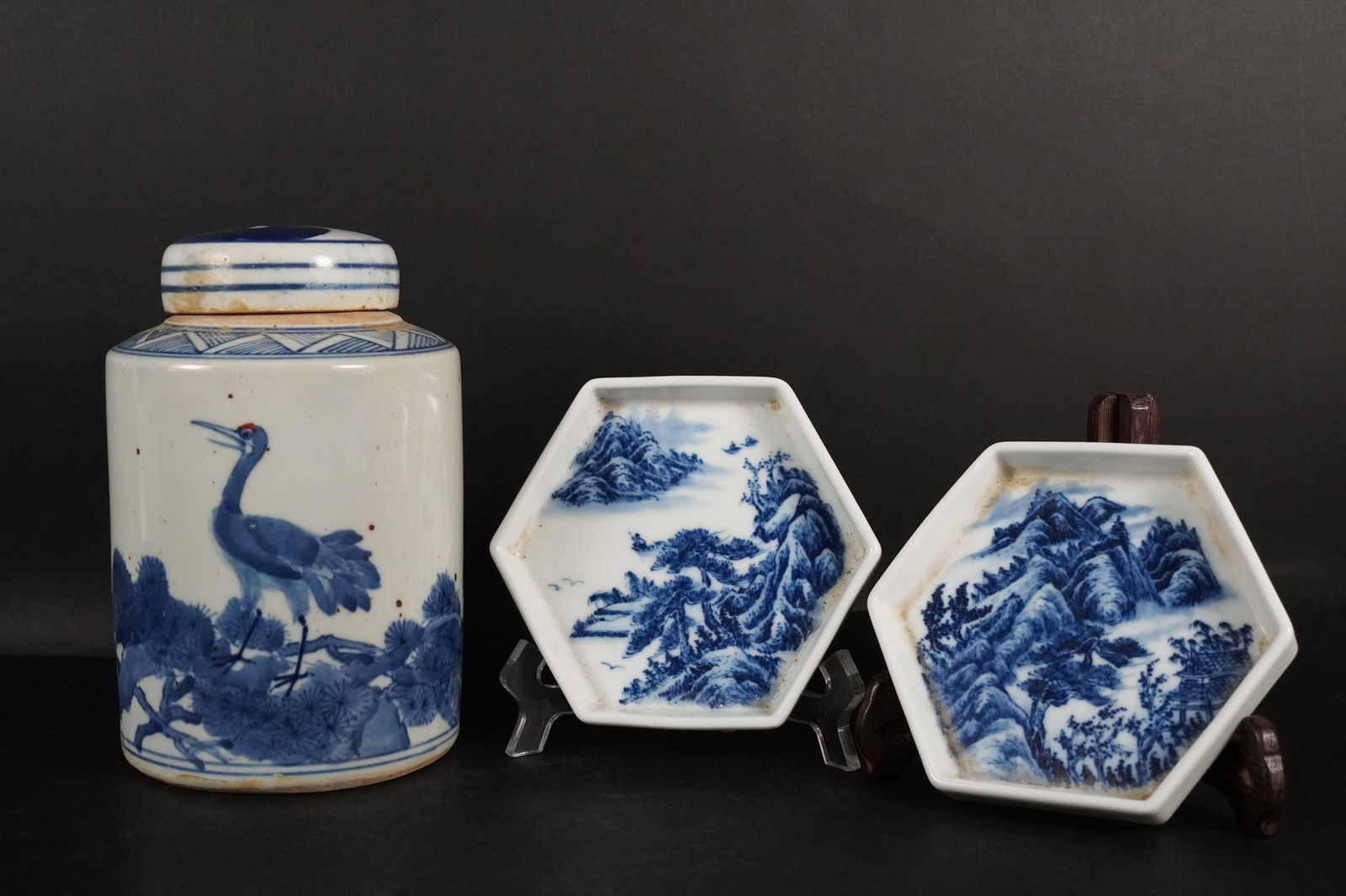 3 Chinese b/w items (1 of 7)