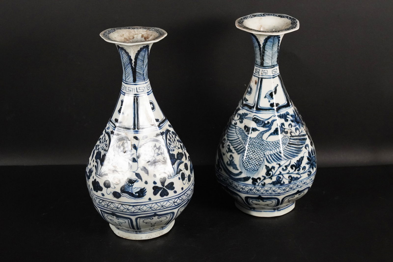 2 Chinese b/w vase (1 of 7)