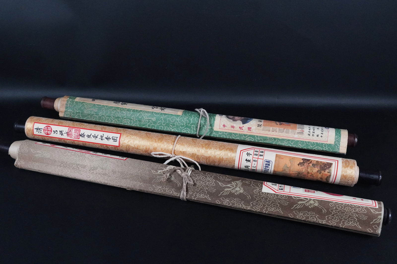 3 Chinese fine scrolls (1 of 12)