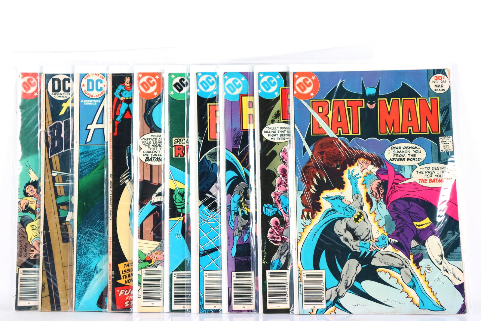 Lots DC Batman comics: Lots DC Batman vintage comics.