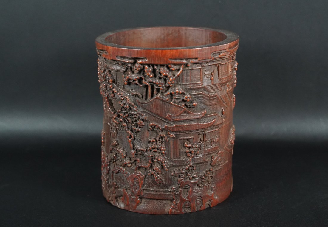 Chinese fine brush pot: Chinese fine brush pot. H: 5.9" x W: 5.25."
