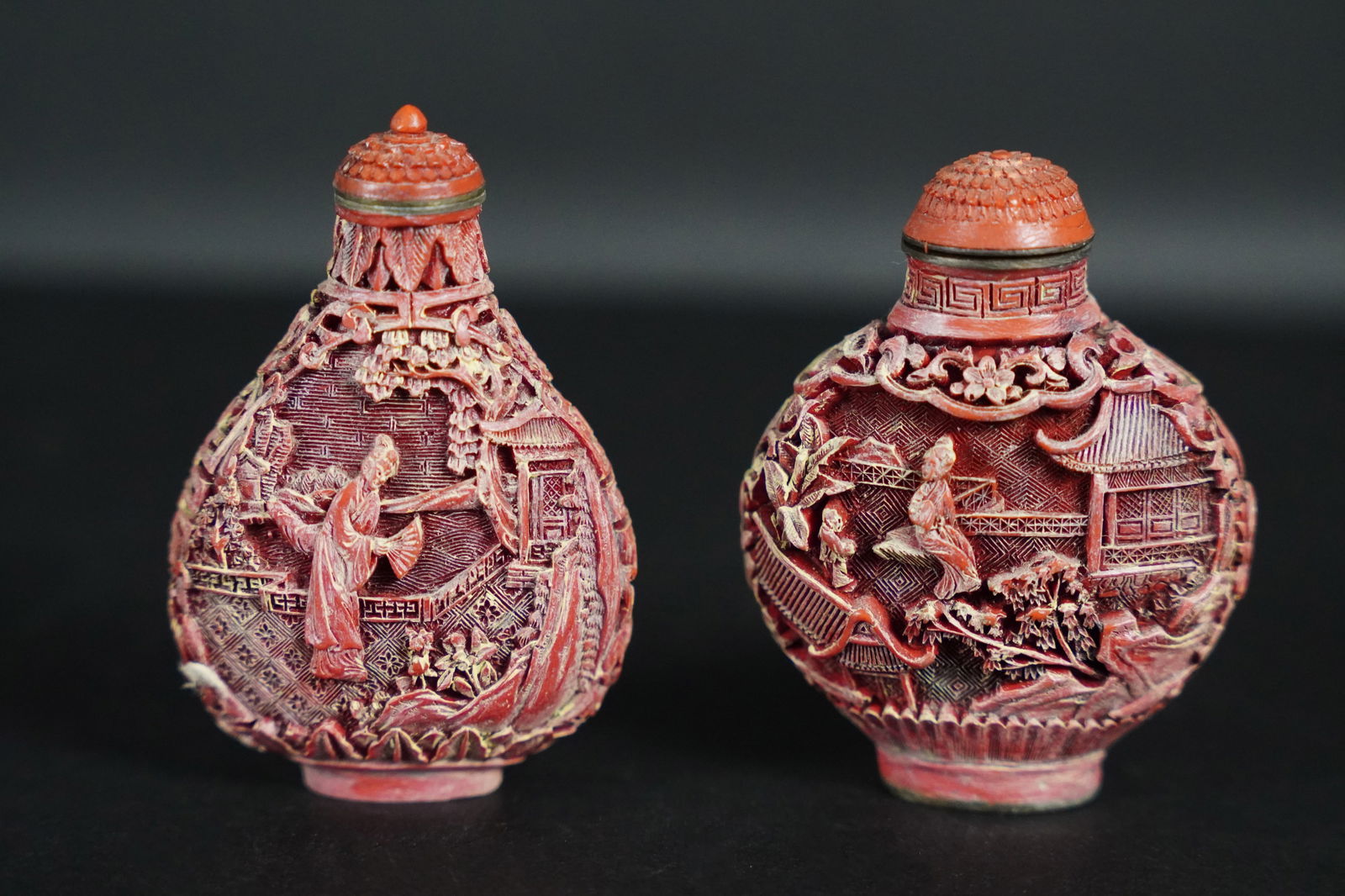 2 Chinese snuff bottles (1 of 7)