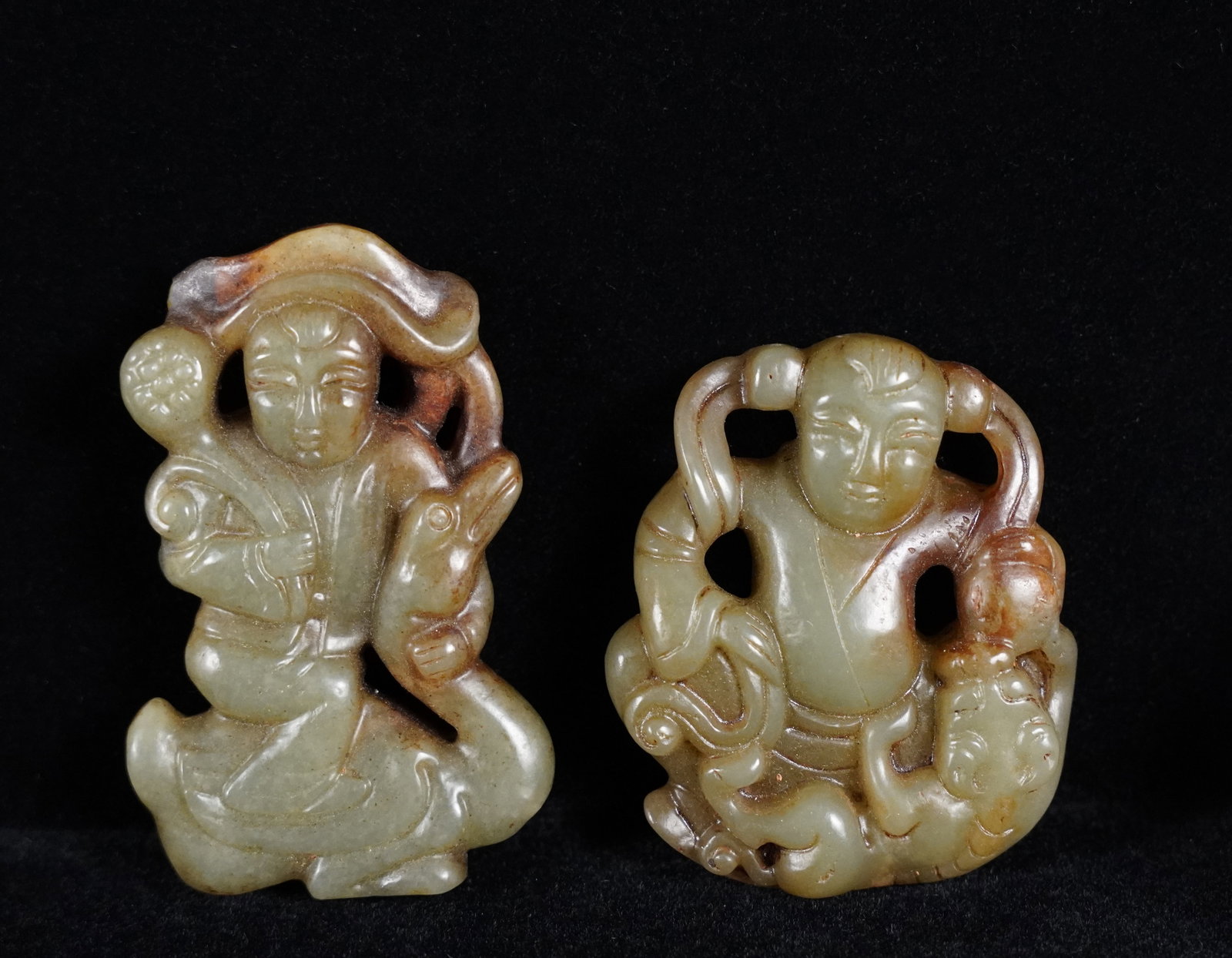 2 Chinese jade ornaments (1 of 7)
