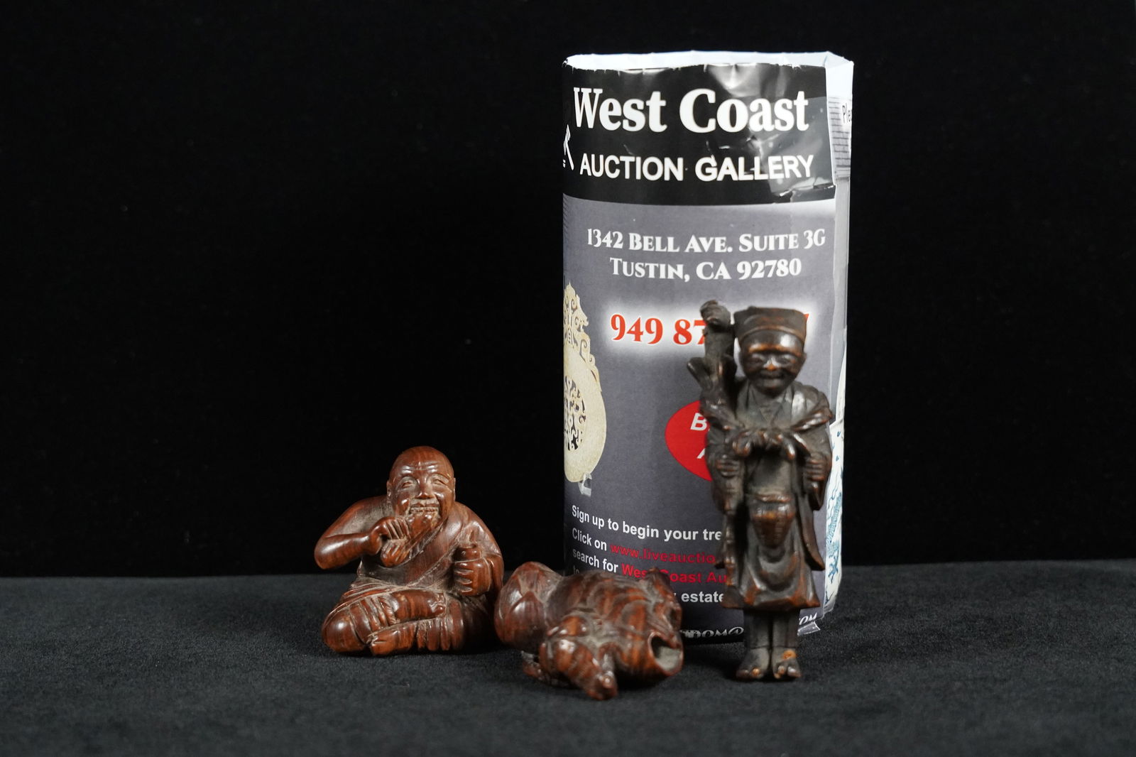 3 vintage wooden netsuke (1 of 6)