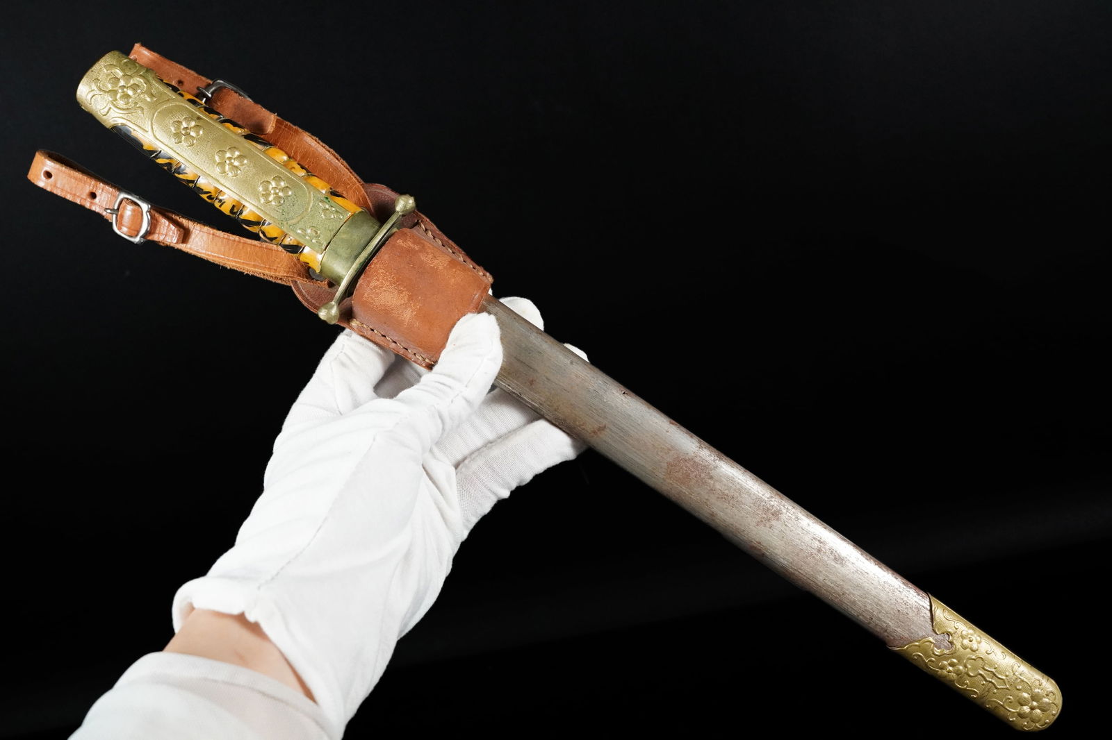 Chinese vintage dagger (1 of 6)