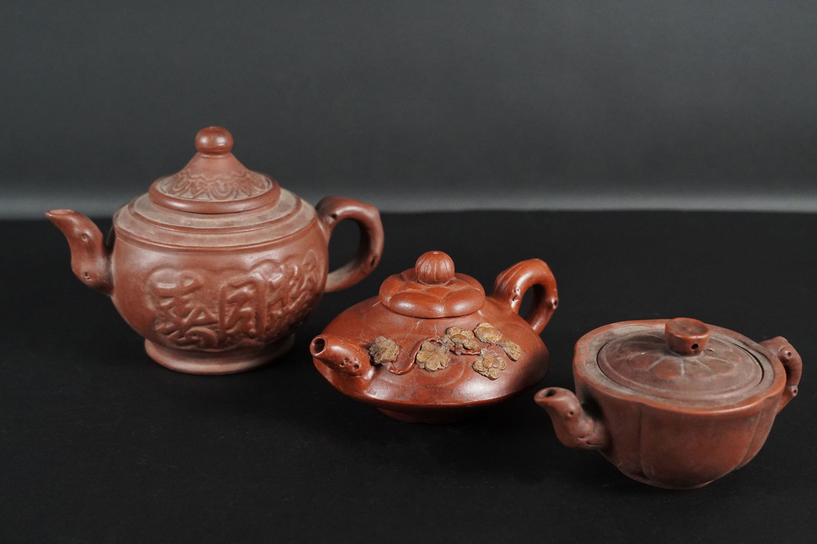 3 Chinese clay teapots (1 of 9)