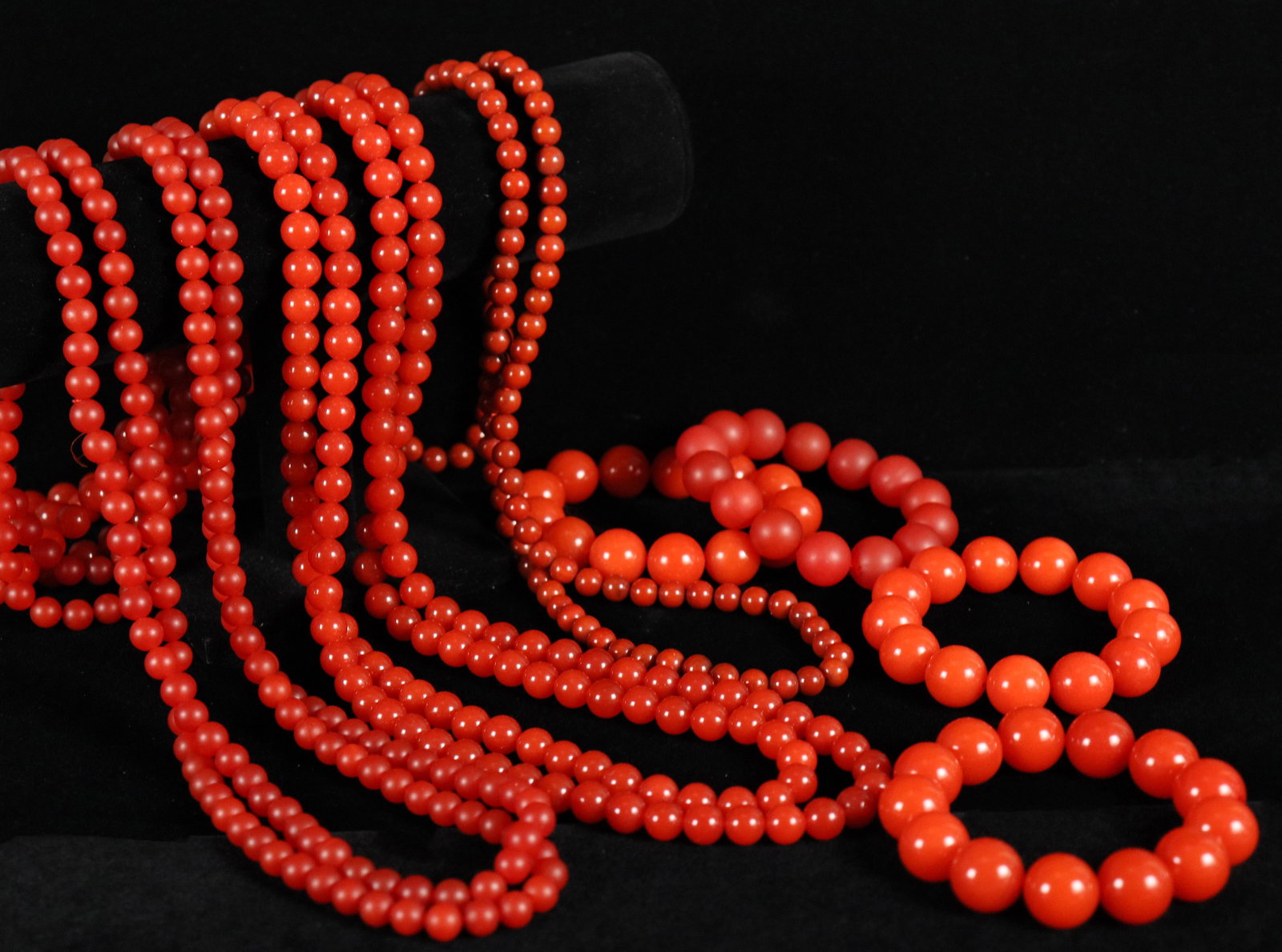 Lots Chinese beaded items (1 of 5)