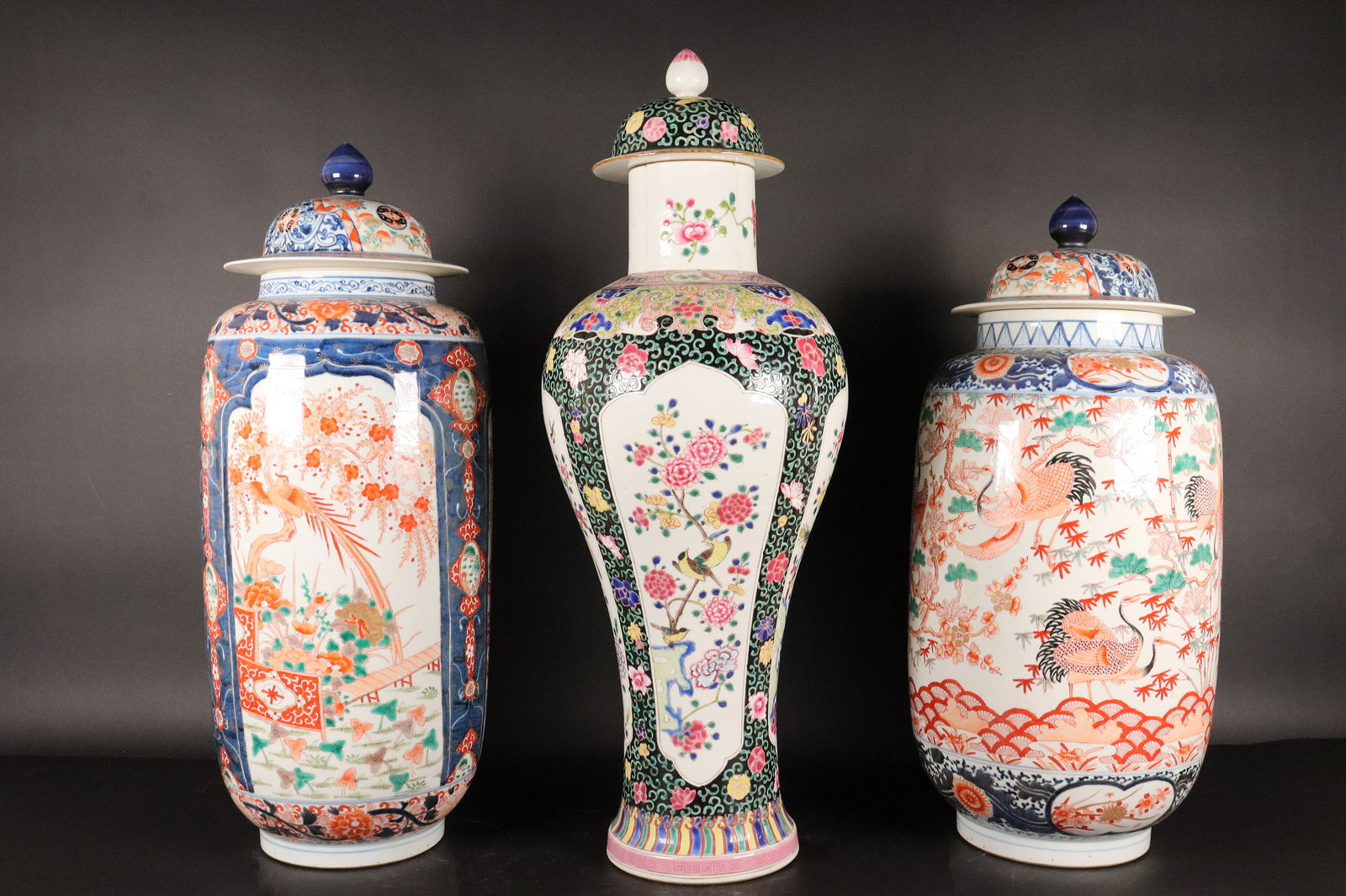 3 Chinese fine tall vase (1 of 7)