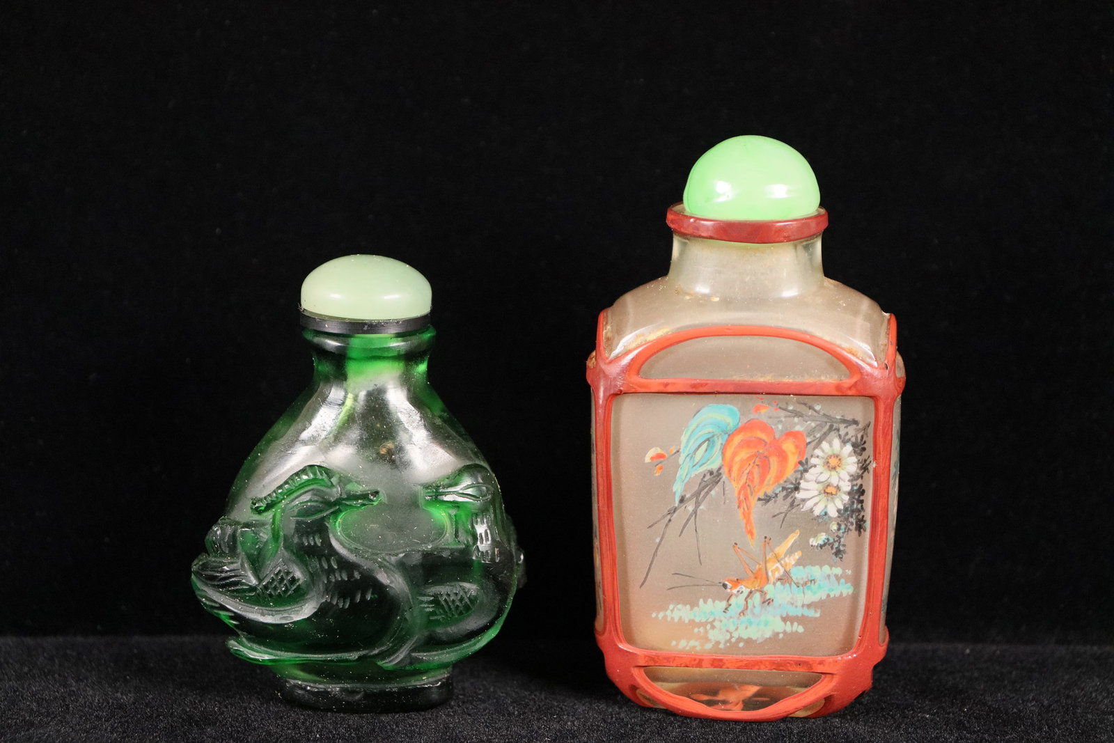 2 Chinese snuff bottles (1 of 6)