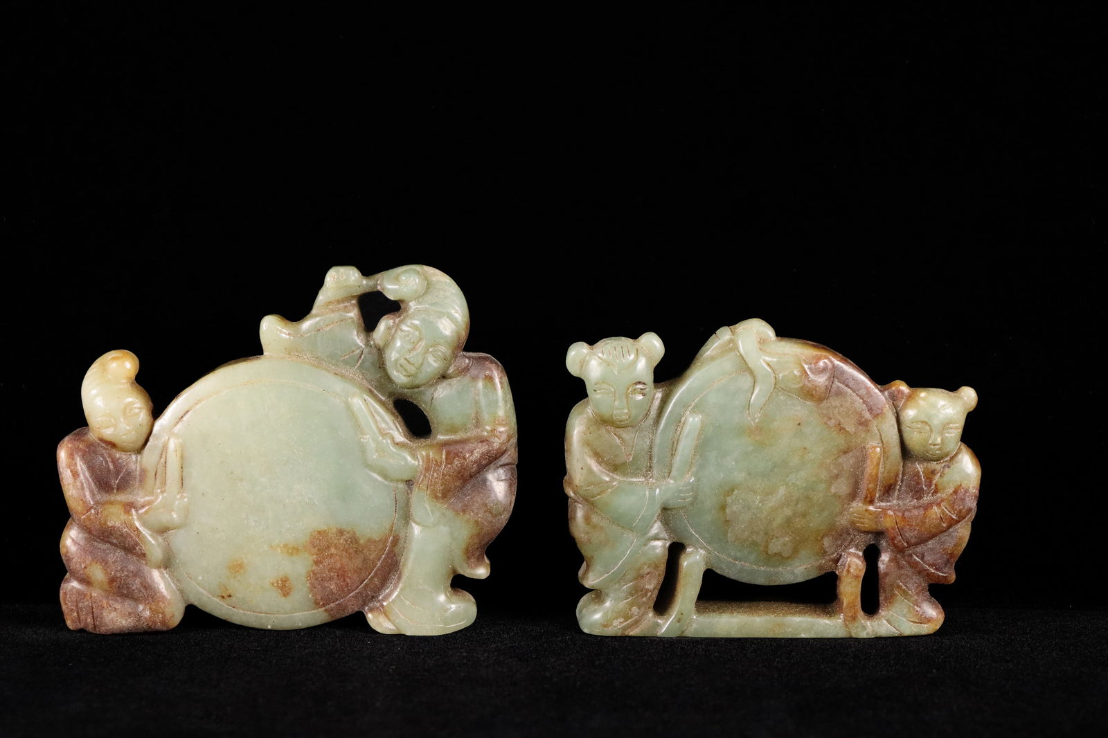 2 Chinese jade ornaments (1 of 6)