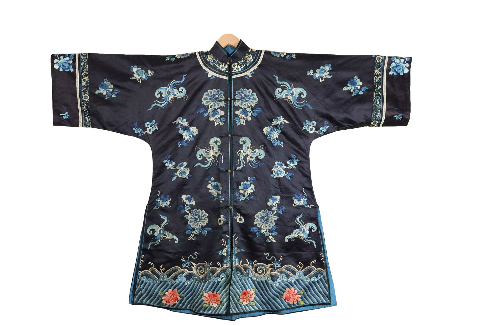 Chinese important court robe (1 of 12)