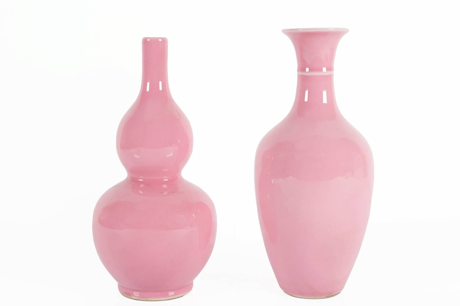 2 Chinese Pink Vase Auction