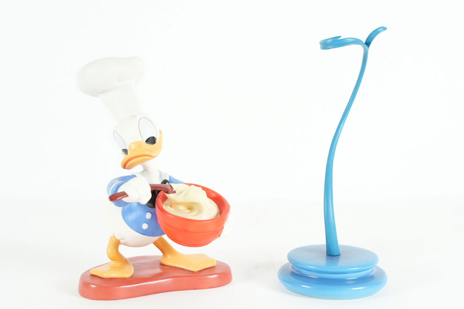 2 WDCC Disney figures (1 of 8)