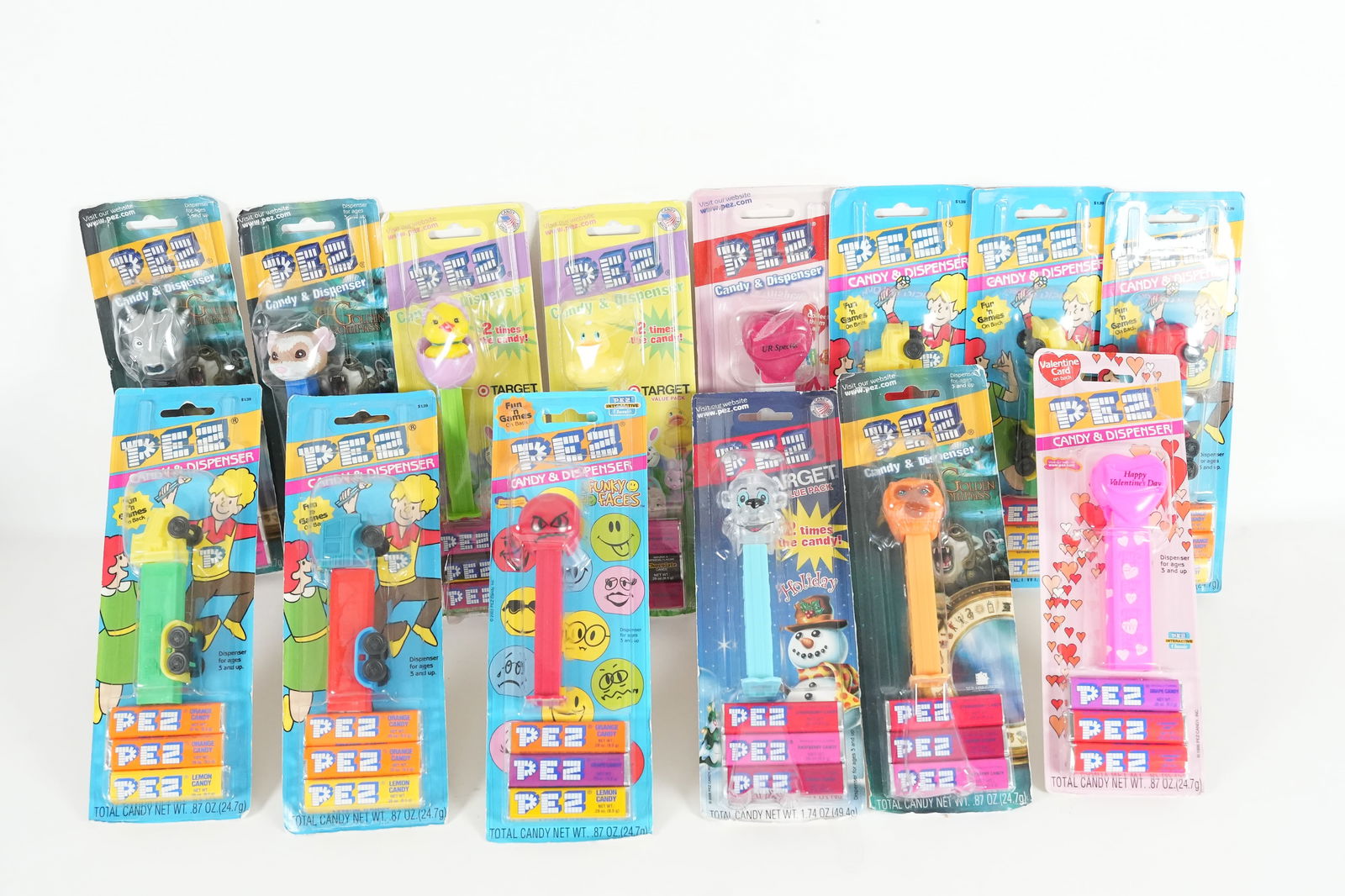 Lots vintage Pez in box: Lots vintage Pez in original box.