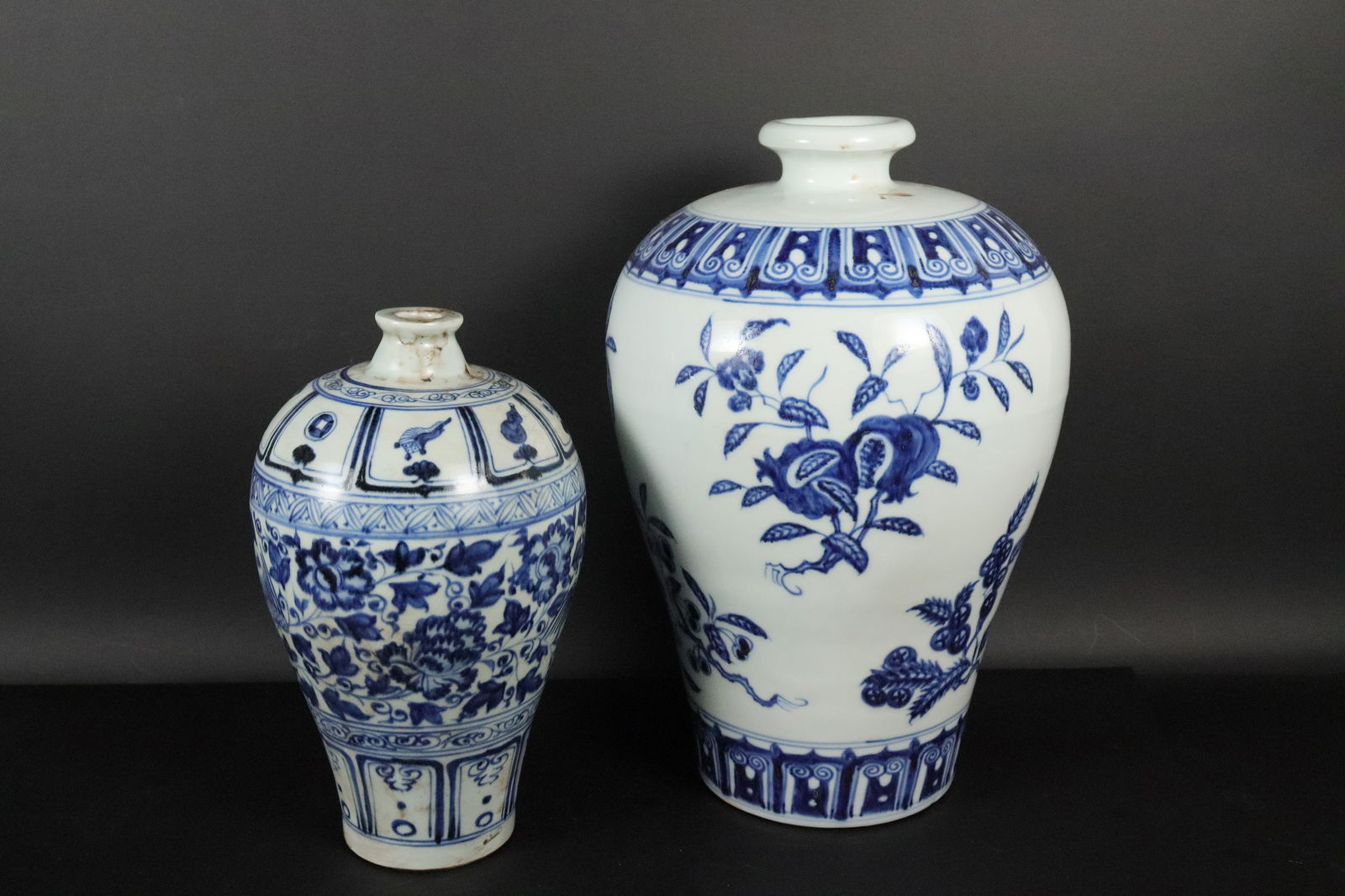 2 Chinese b/w vase (1 of 8)