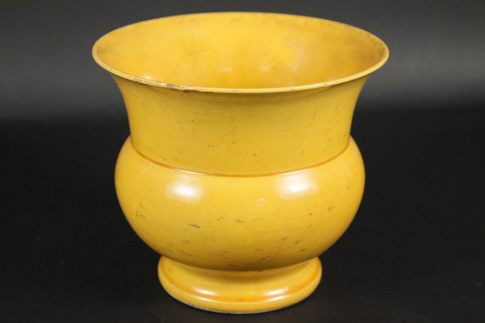 Chinese fine yellow pot (1 of 5)