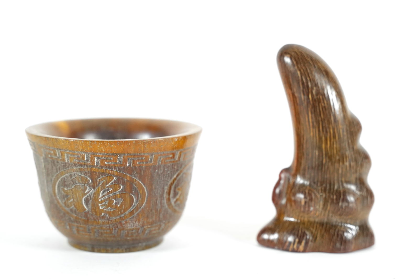 2 Chinese fine items (1 of 7)