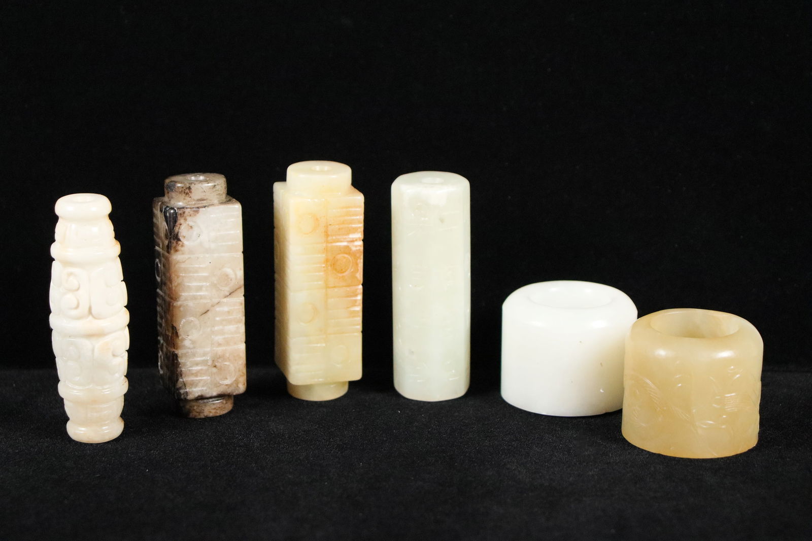 Lots Chinese jade items (1 of 7)