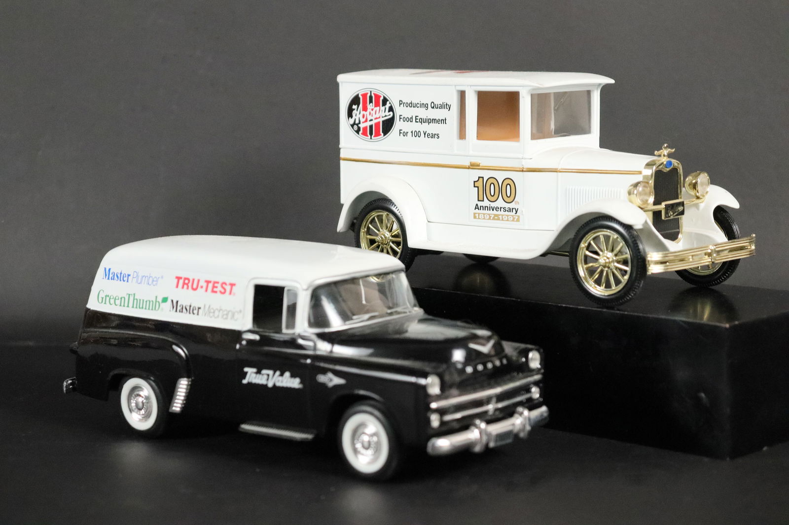 Lots vintage car figure (1 of 8)