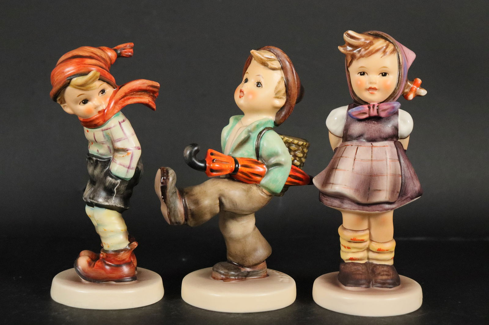 Lots Hummel figurine (1 of 6)