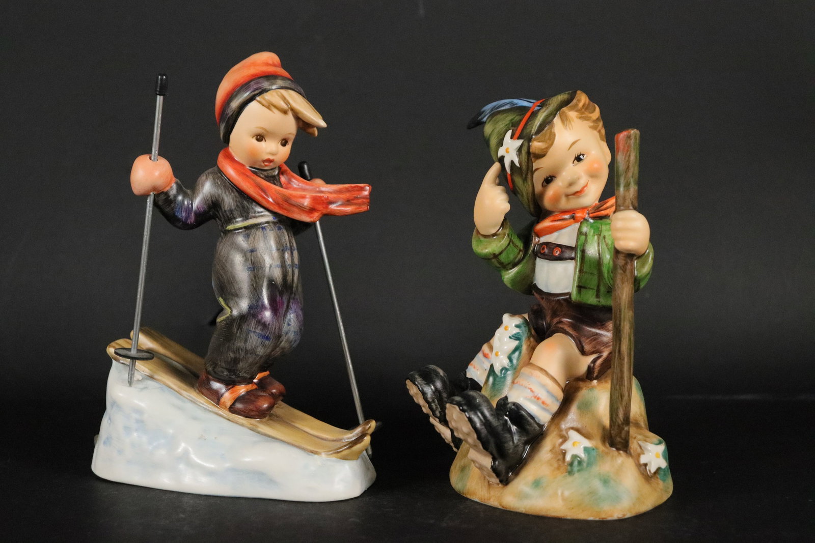 Lots Hummel figurine: Lots Hummel figurine.