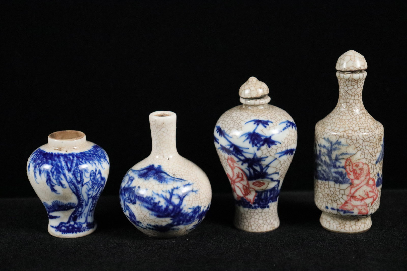 Lots Chinese snuff bottle: Lots Chinese snuff bottle.