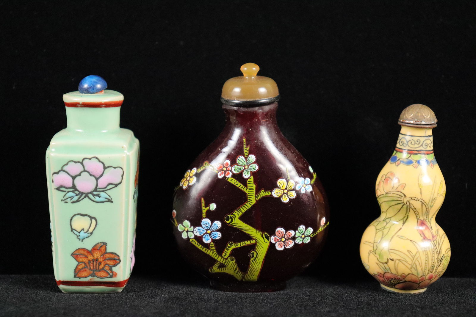 3 Chinese fine snuff bottle (1 of 6)