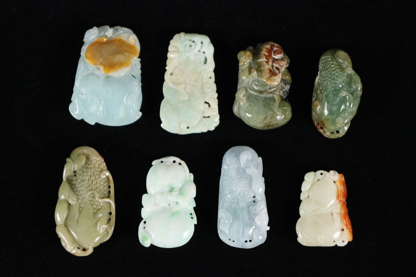 Lots Chinese jadeite items (1 of 6)